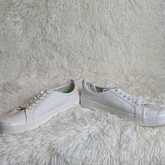 Carima x Pantone low top sneakers - Picture 6 of 10